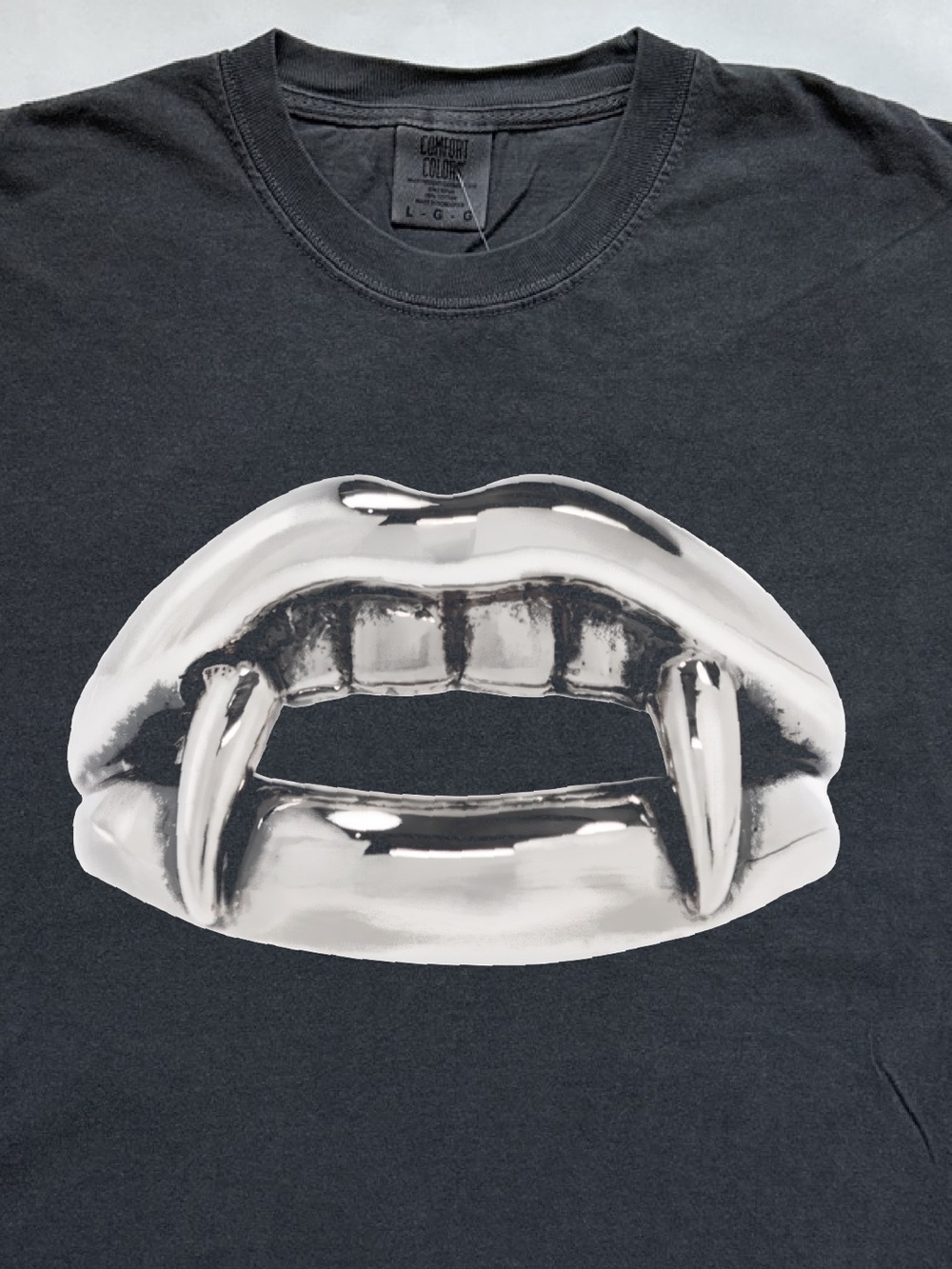 Chrome vampire fangs teeth tee halloween horror tshirt